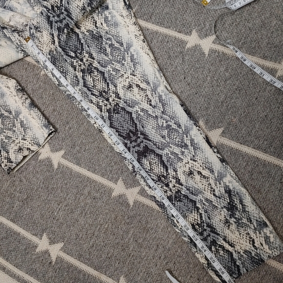 Zara snake print trousers size S - Picture 13 of 13